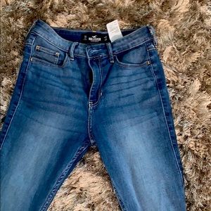 Hollister jeans size 3s